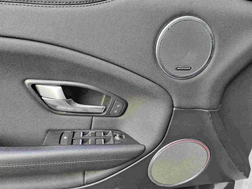 Land Rover Evoque 2016 — фото 7