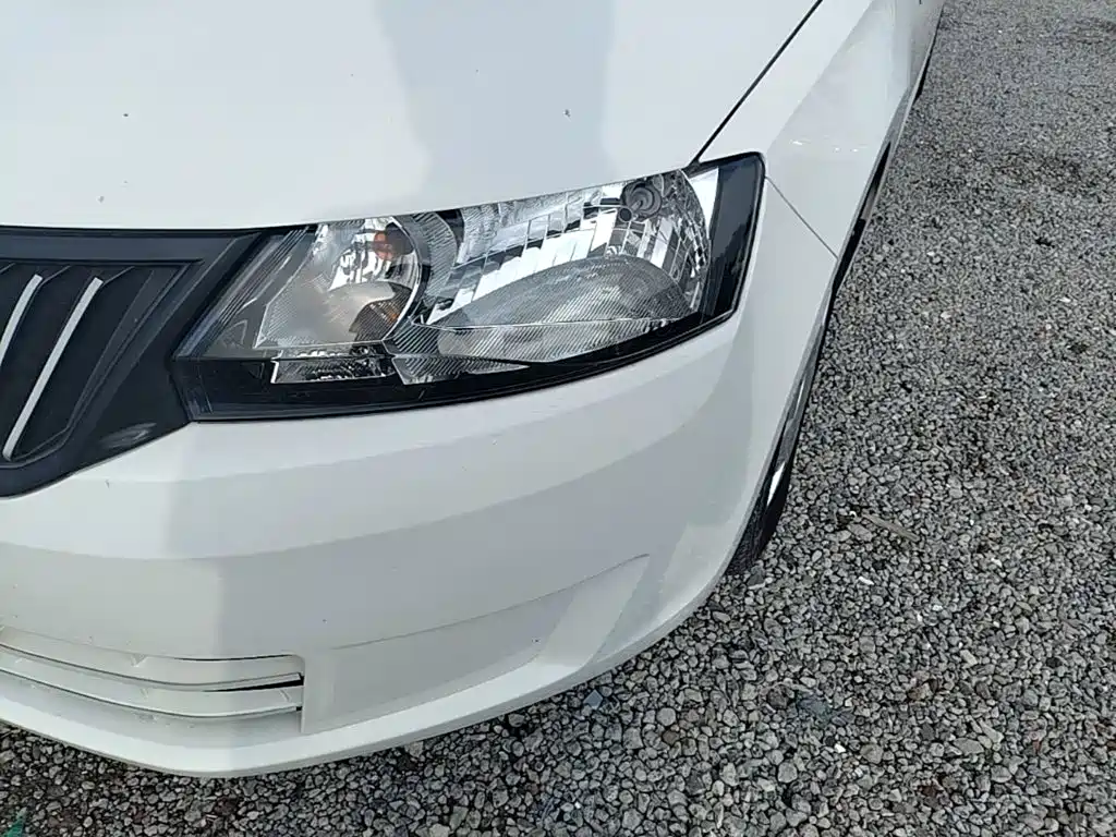 Skoda Rapid 2017 — фото 24