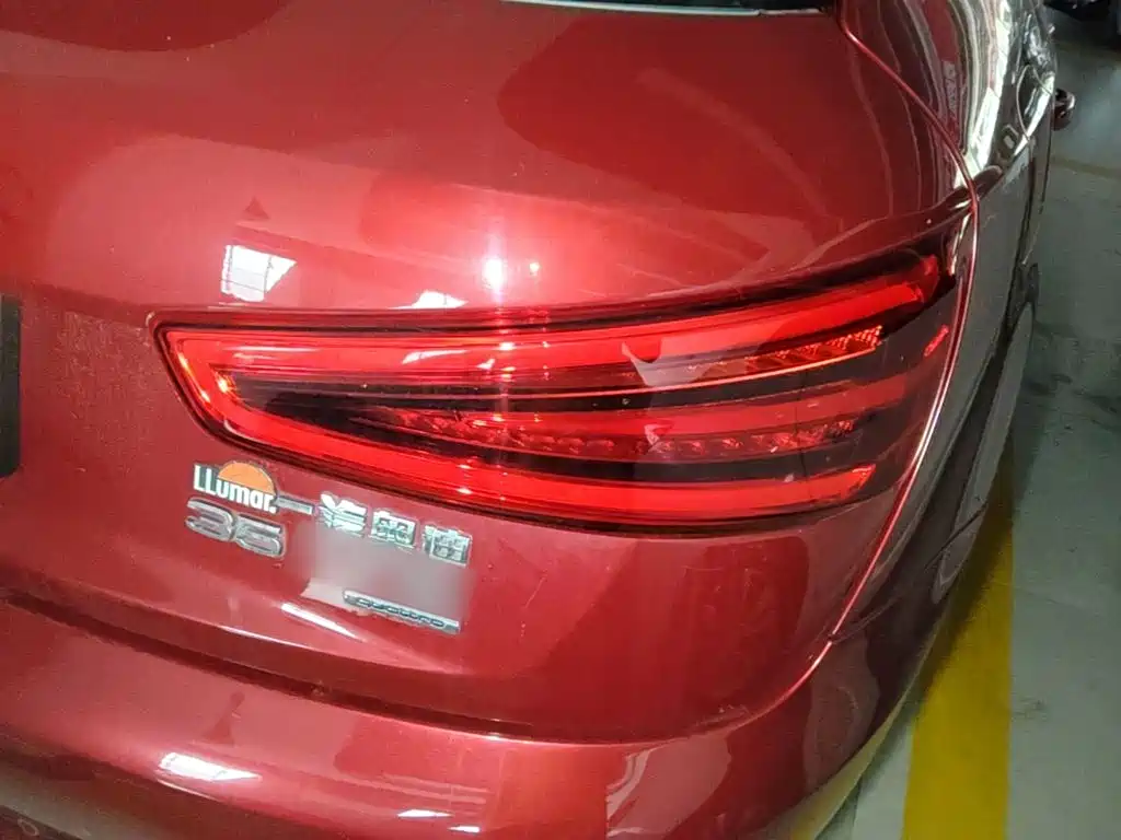 Audi Q3 2015 — фото 8
