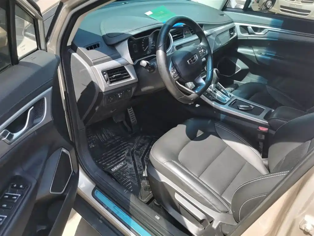 Geely Emgrand GS 2019 — фото 15