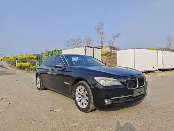 BMW 7 Series 2011