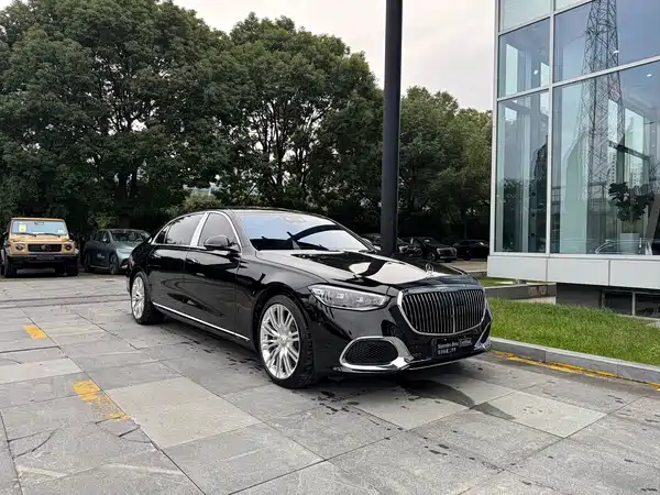 Mercedes-Benz Maybach S-Class 2023