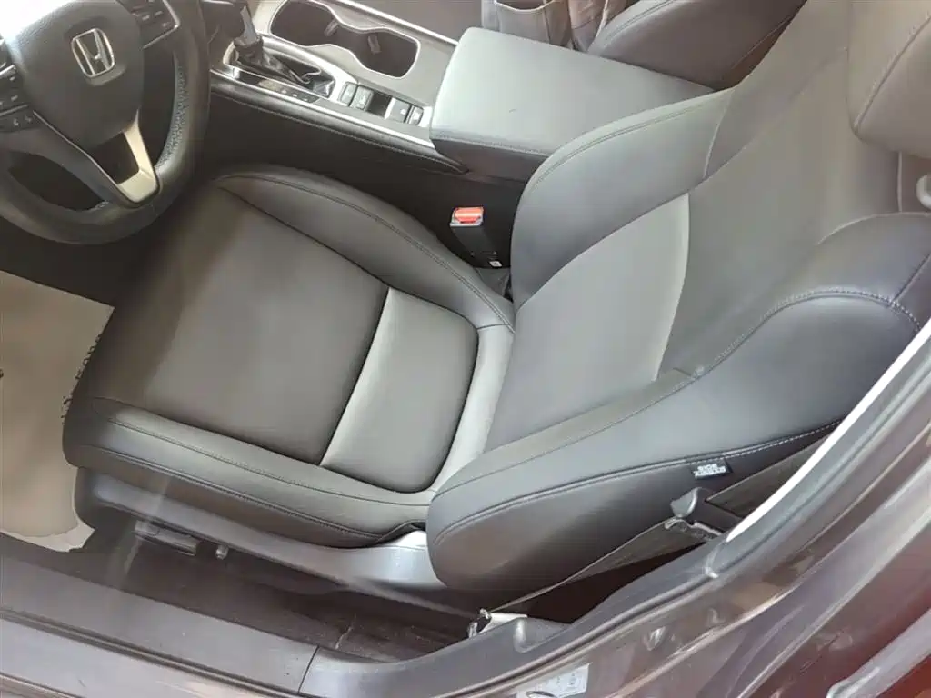 Honda Accord 2020 — фото 15