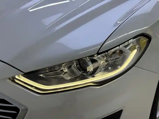 Ford Mondeo 2021 — фото 16