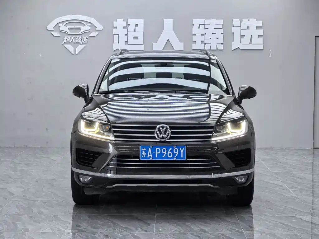 Volkswagen Touareg 2017 — фото 12
