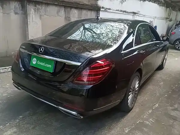 Mercedes-Benz S-Class 2020