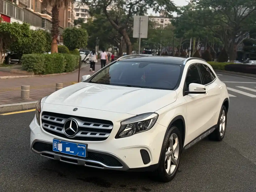 Mercedes-Benz GLA 2018 — фото 1