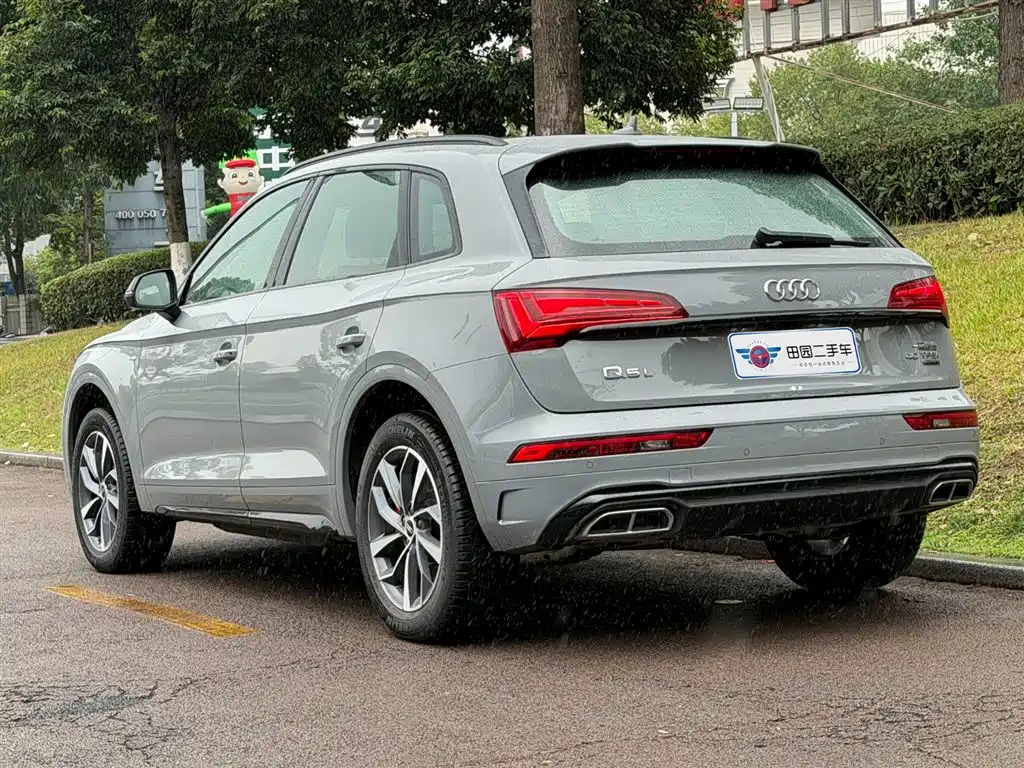 Audi Q5L 2025 — фото 4