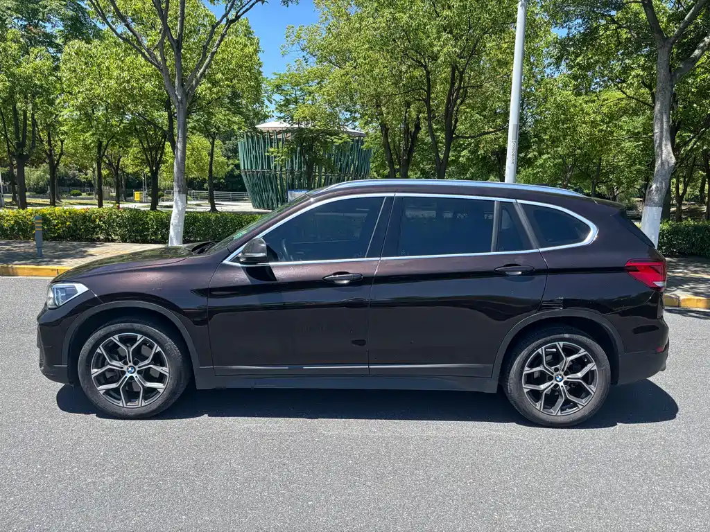BMW X1 2022 — фото 4