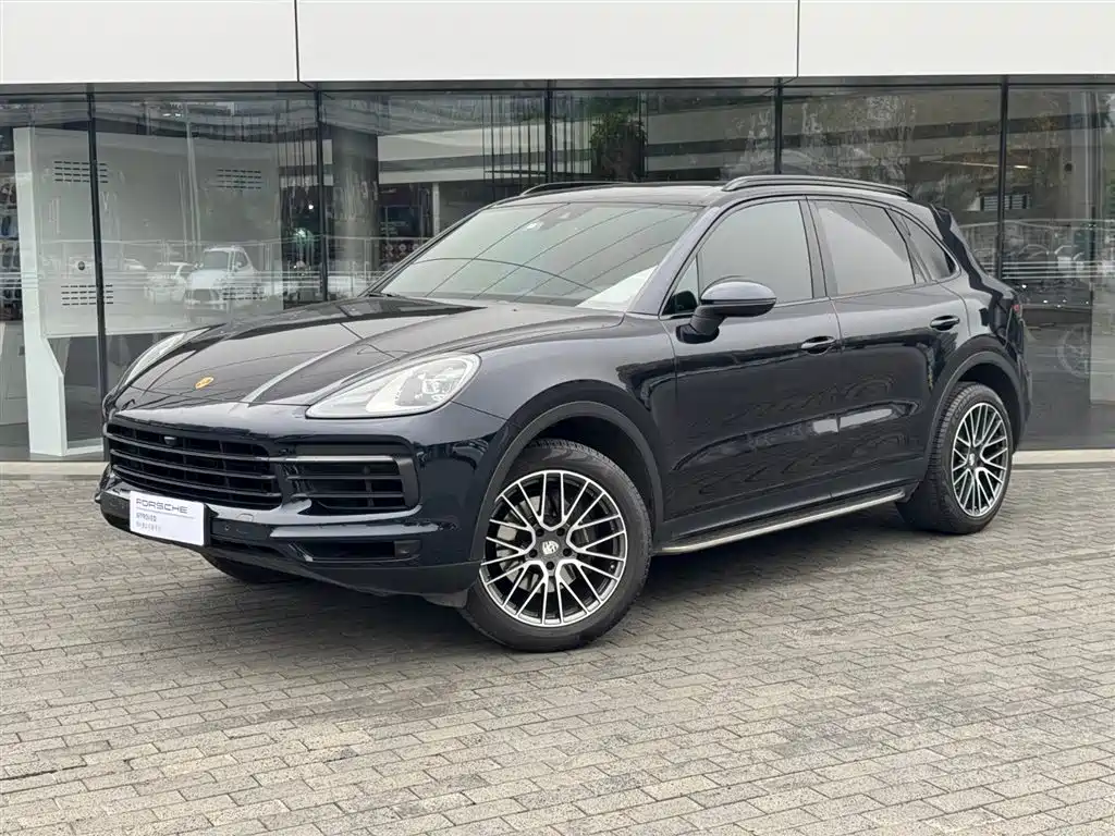 Porsche Cayenne 2021 — фото 1