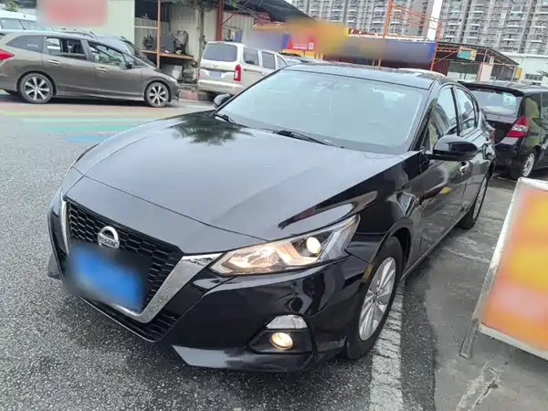 Nissan Teana 2022