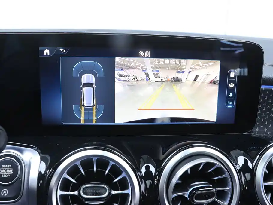 Mercedes-Benz GLB 2025 — фото 10