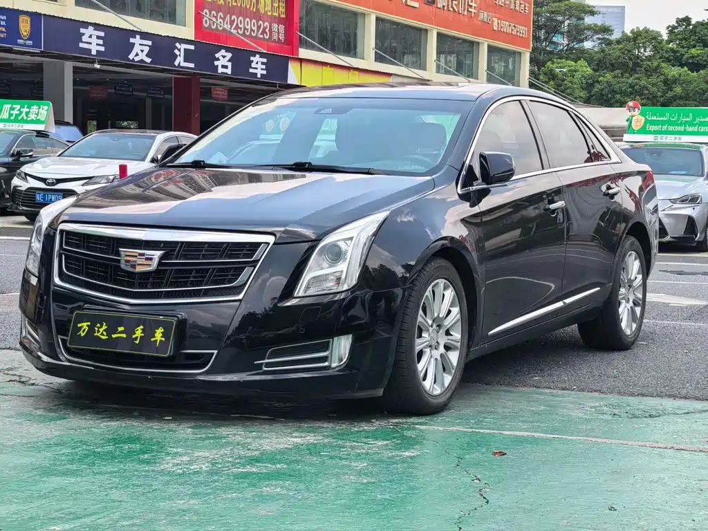 Cadillac XTS 2017 — фото 1