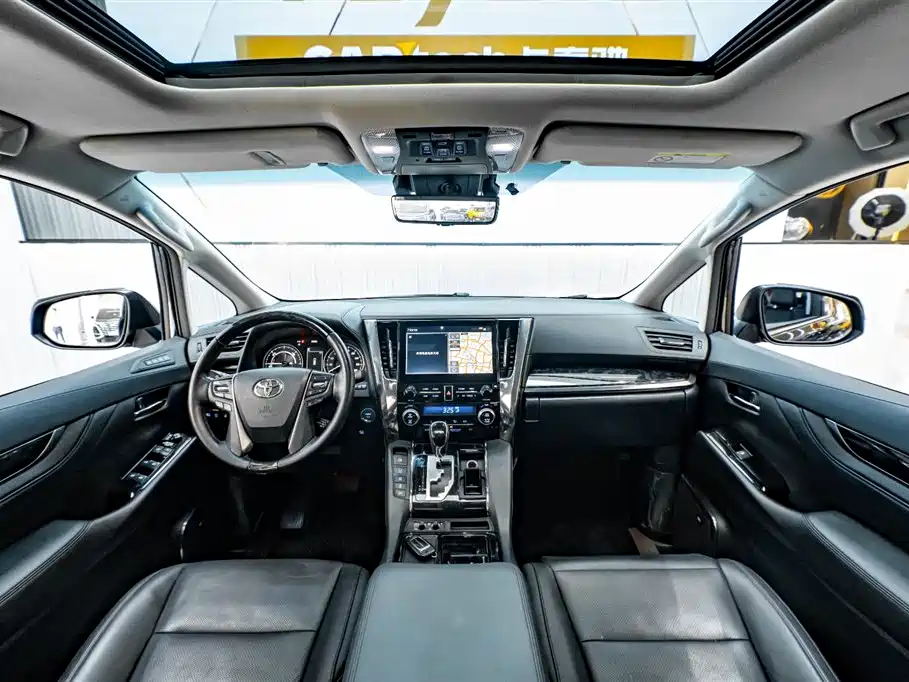 Toyota Alphard 2021 — фото 12