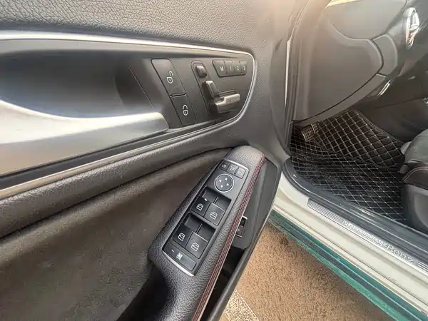 Mercedes-Benz CLA 2016