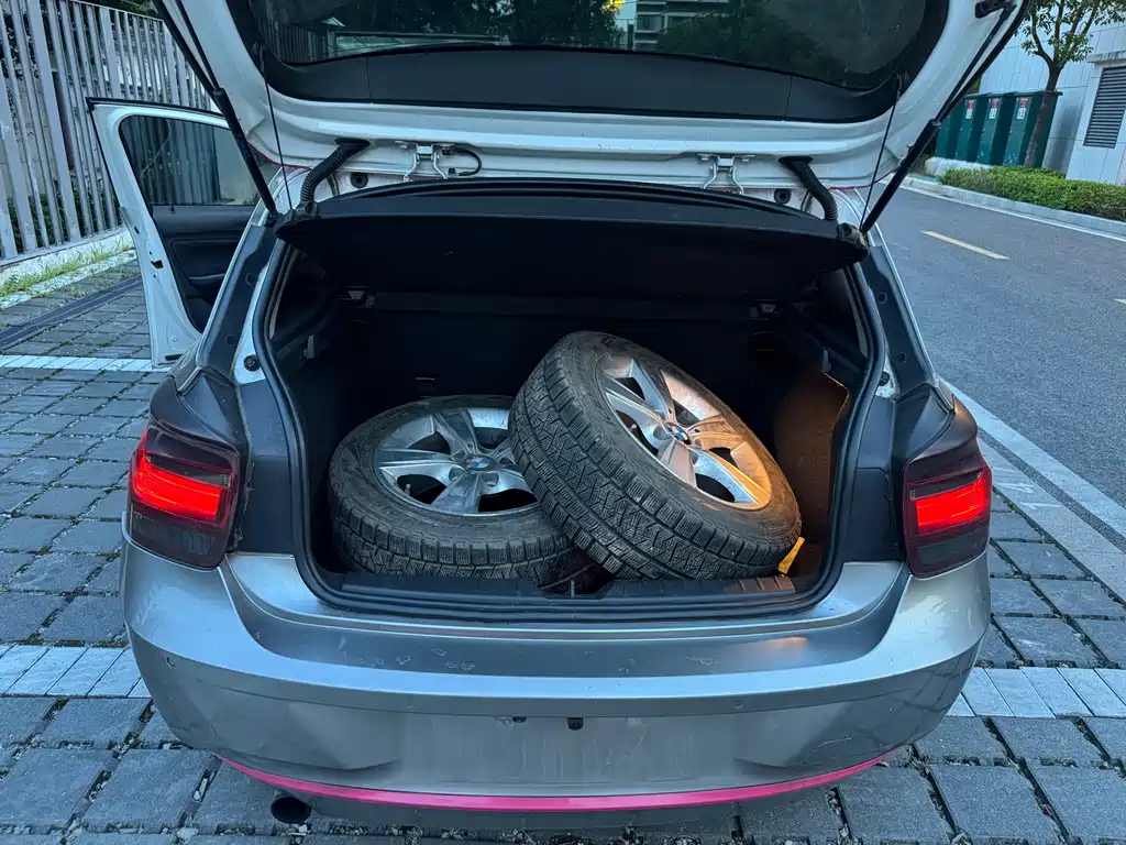 BMW 1 Series 2015 — фото 16