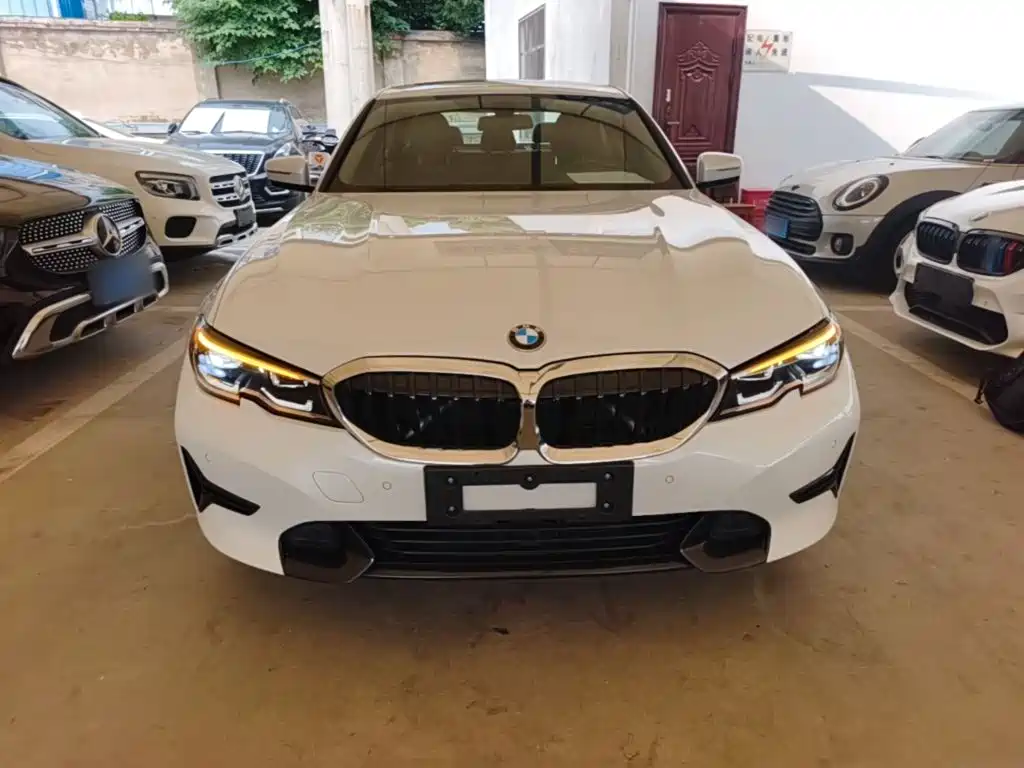 BMW 3 Series 2022
