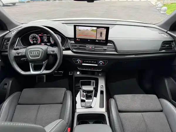 Audi Q5L Sportback 2024
