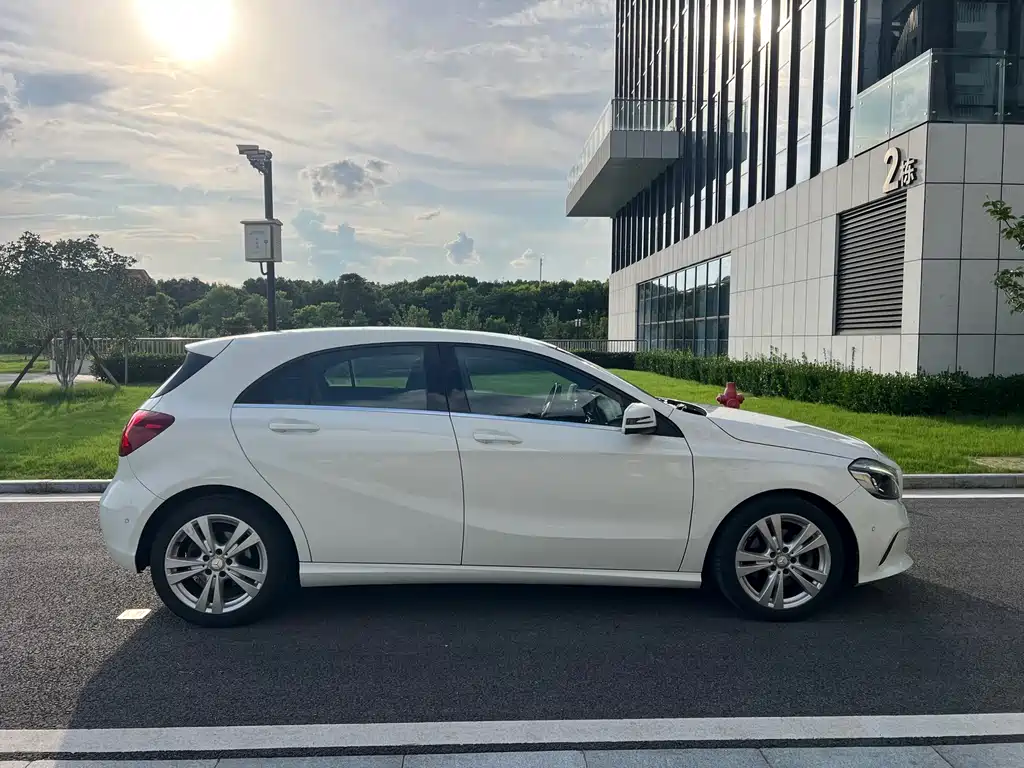 Mercedes-Benz A-Class 2016