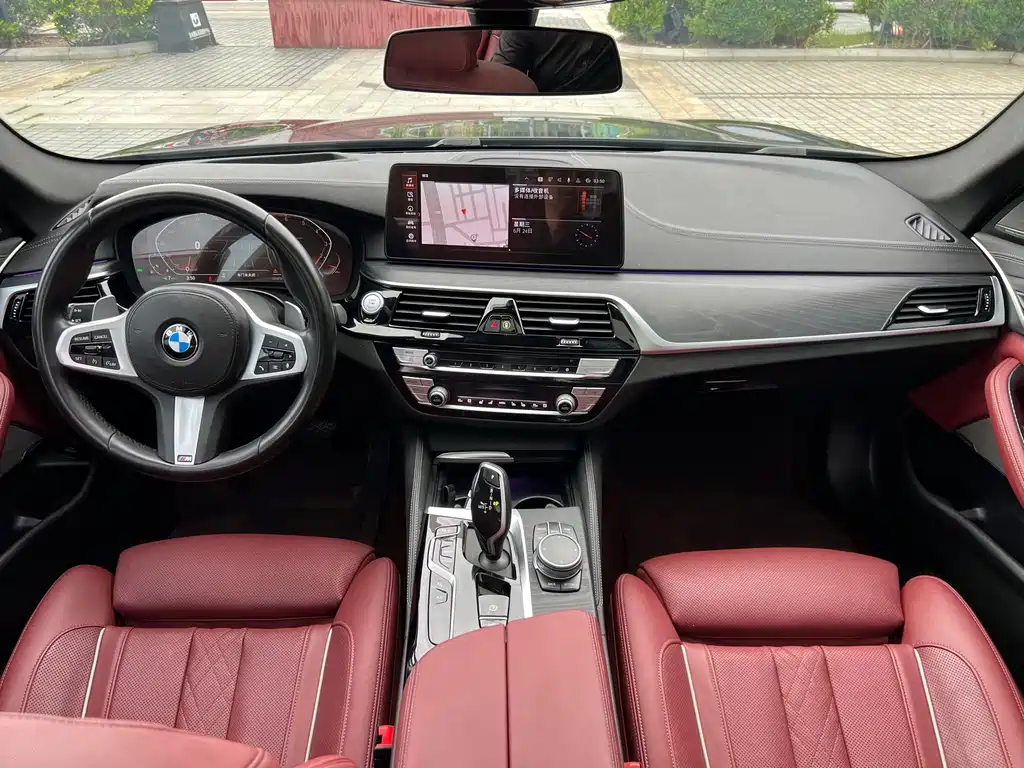 BMW 5 Series 2021
