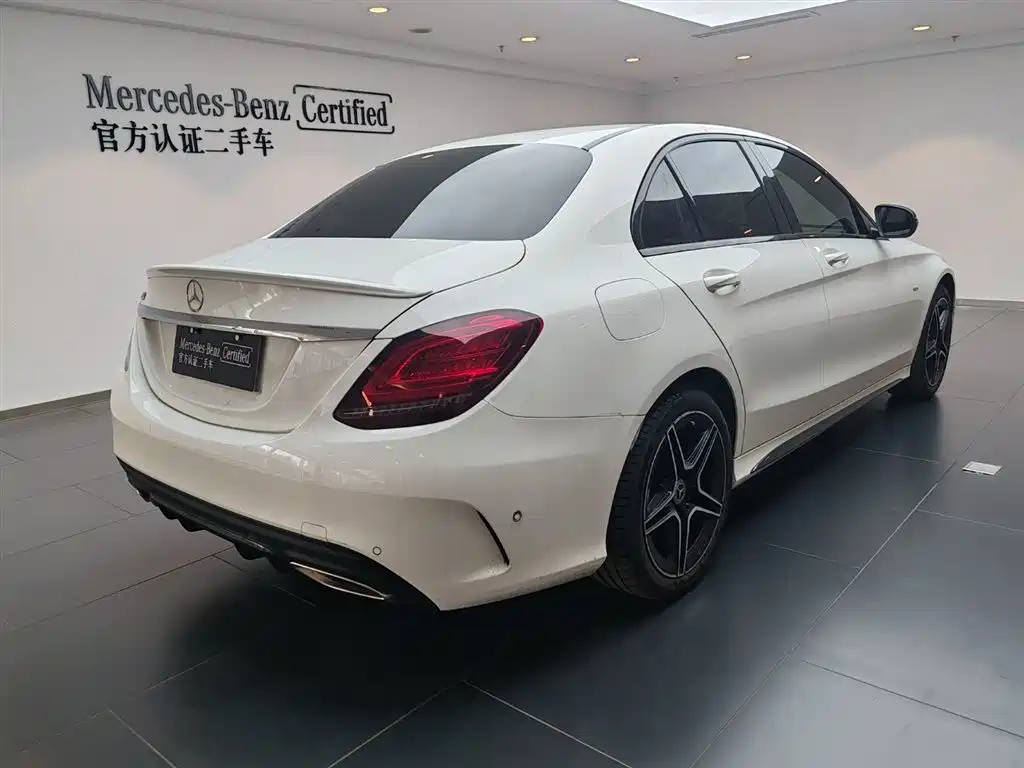 Mercedes-Benz C-Class 2021