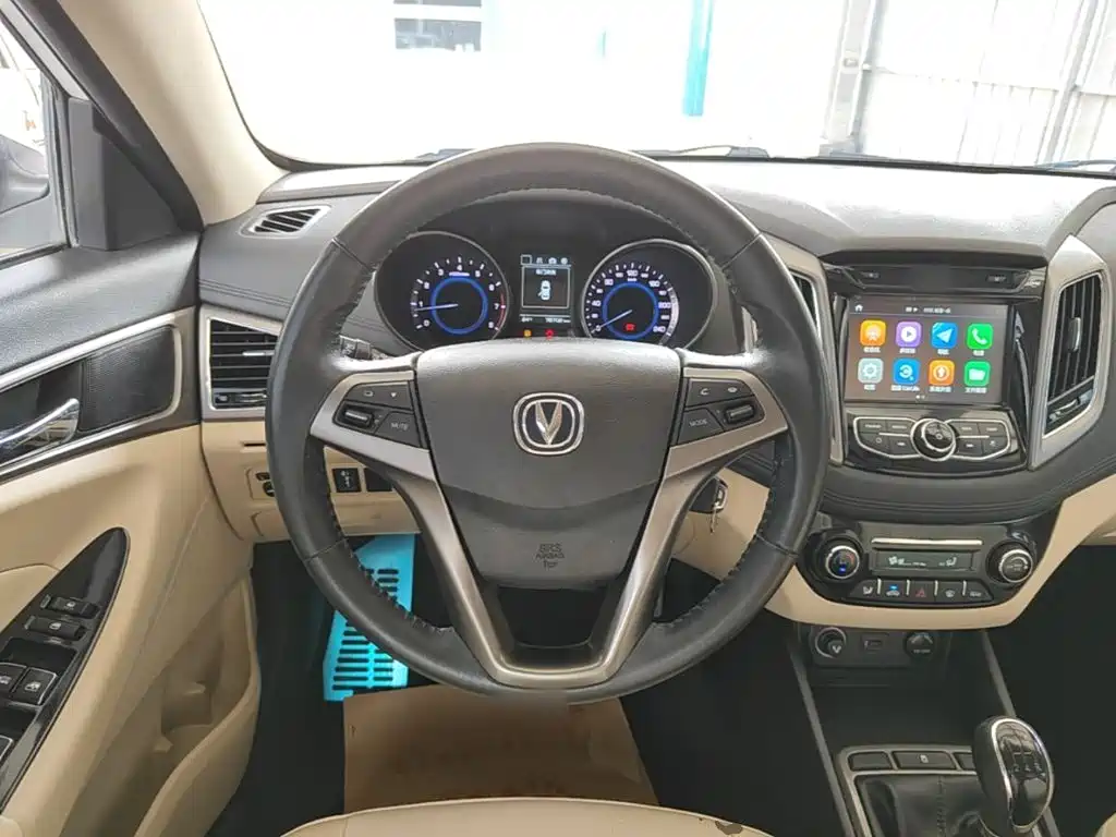 Changan Eado 2017 — фото 11