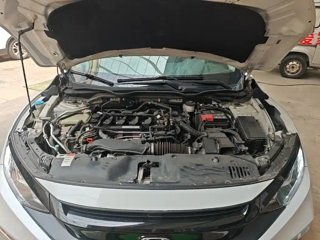 Honda Civic 2019 — фото 16