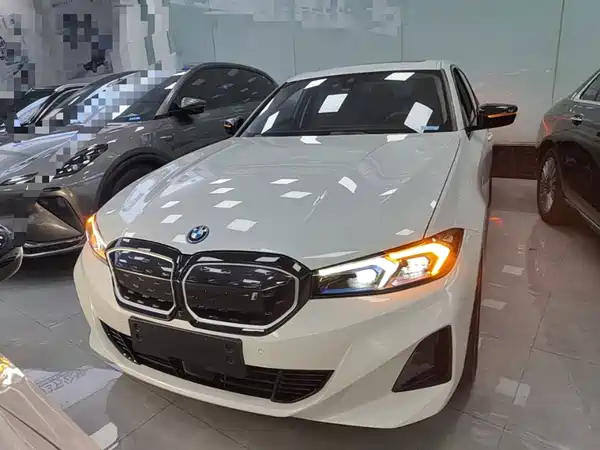 BMW i3 2024