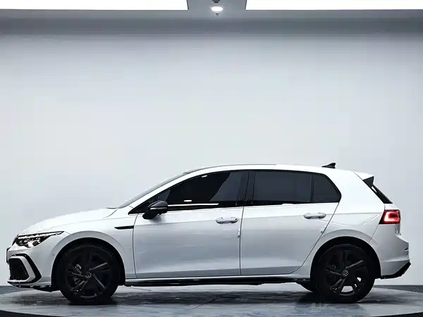 Volkswagen Golf 2022