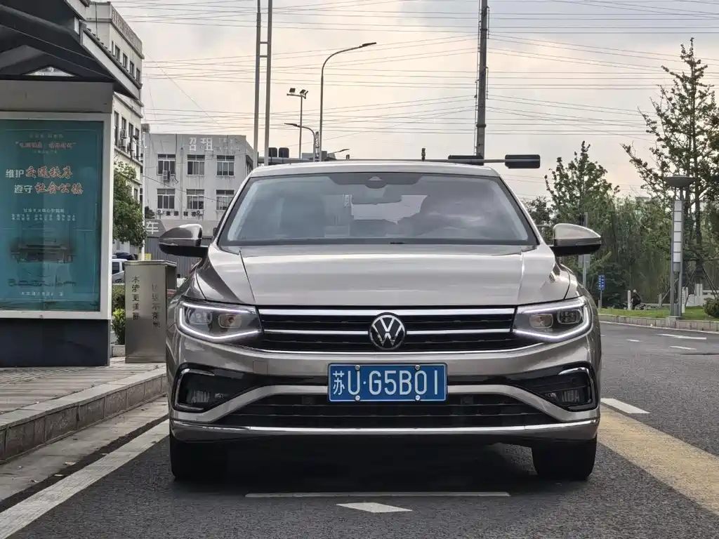 Volkswagen Bora 2023
