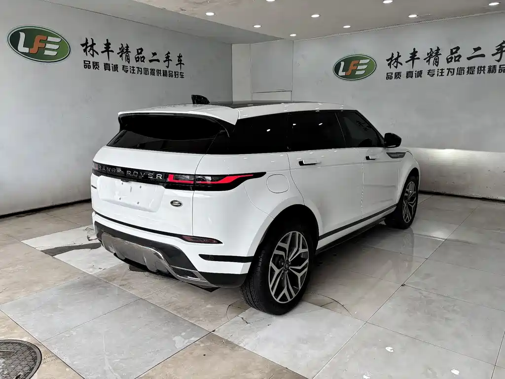 Land Rover Evoque 2024