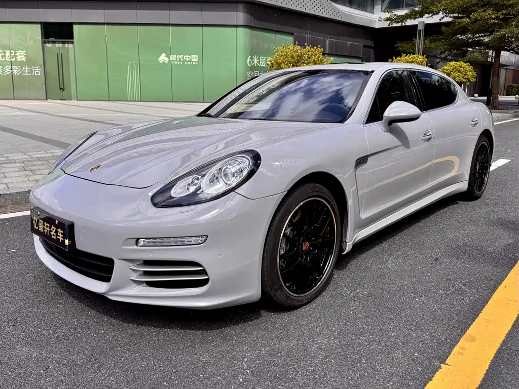 Porsche Panamera 2016 — фото 1
