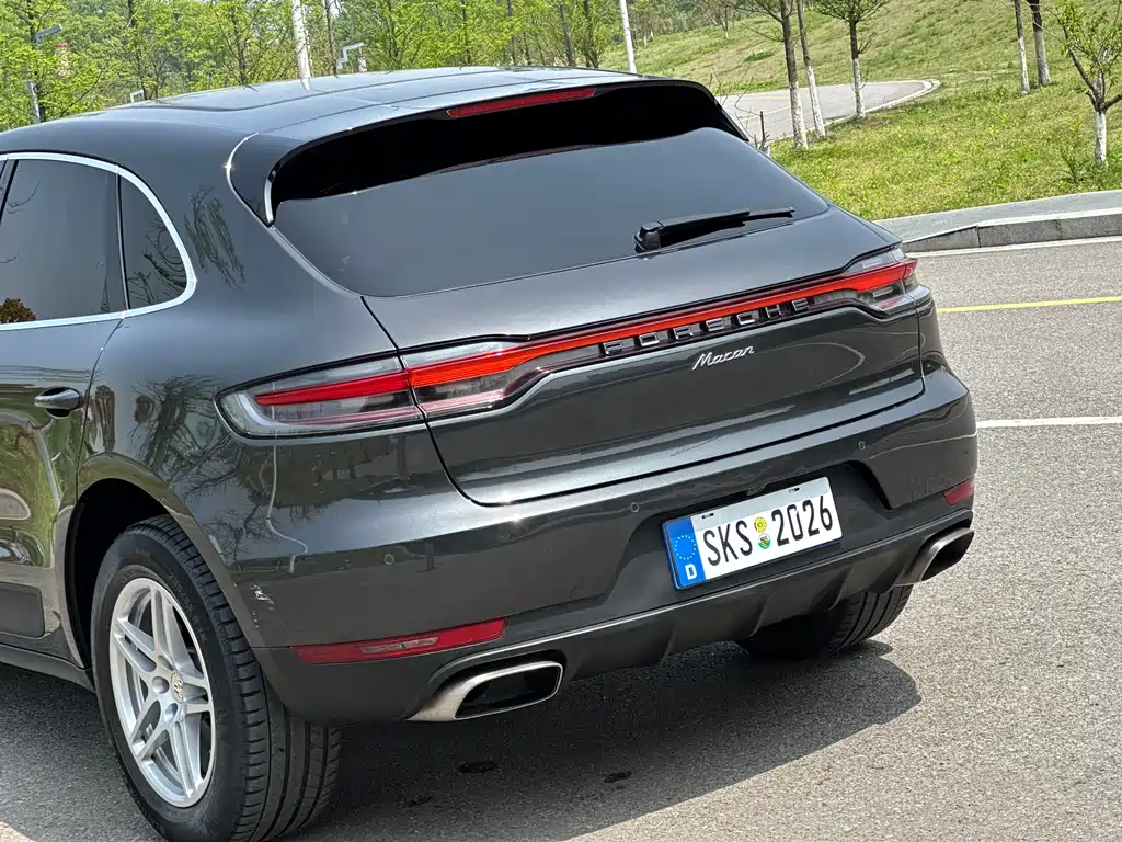Porsche Macan 2021 — фото 17