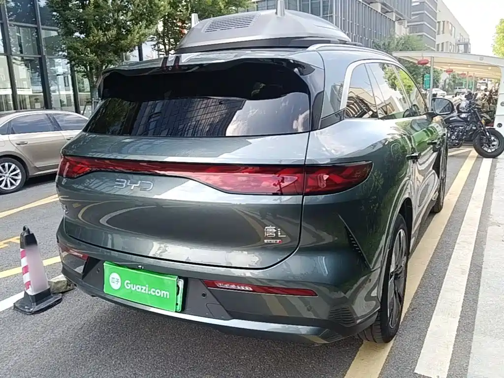 BYD Tang L 2025