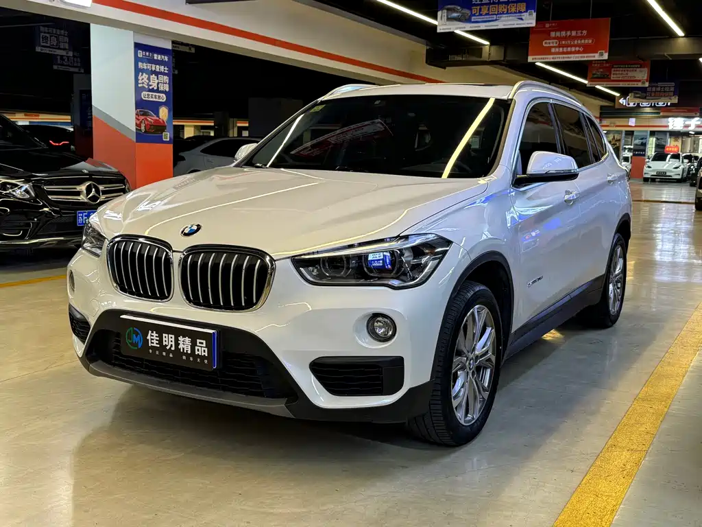 BMW X1 2018 — фото 1