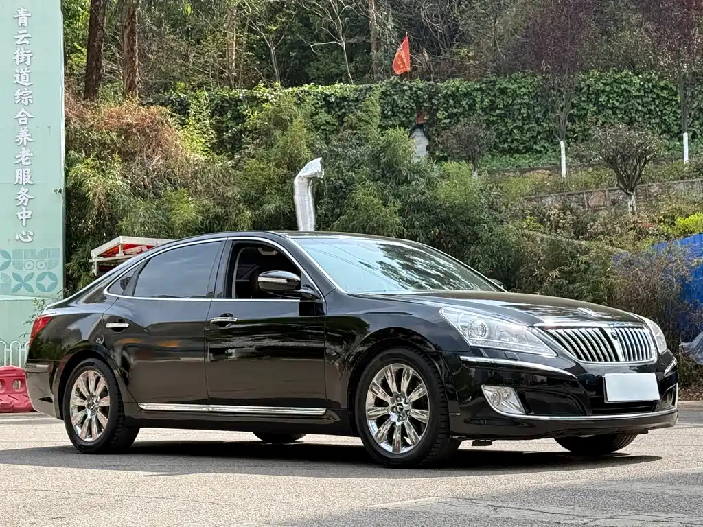 Hyundai Equus 2011 — фото 3