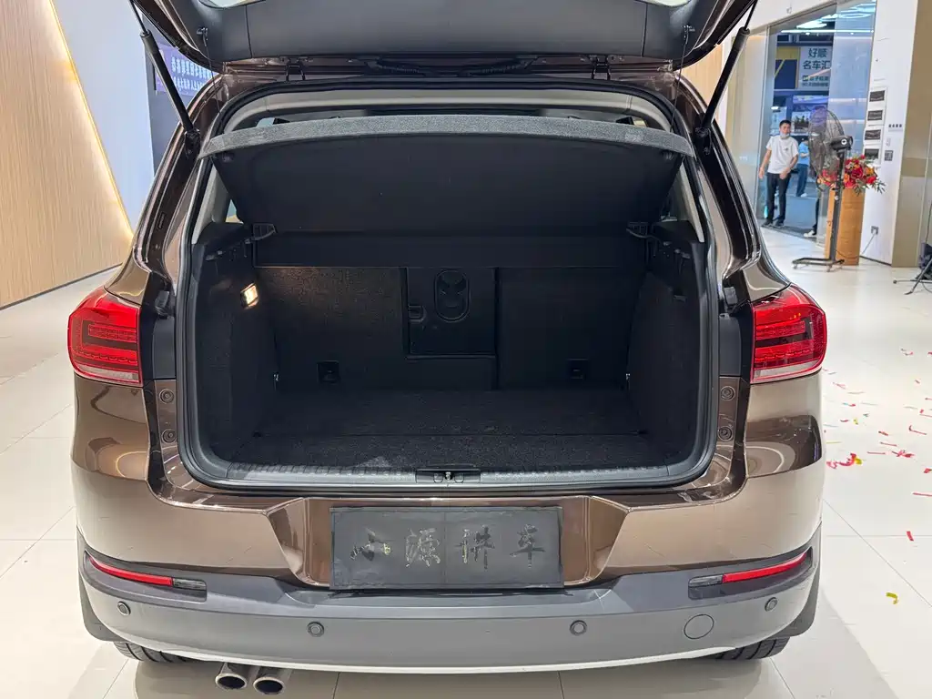 Volkswagen Tiguan 2016 — фото 18