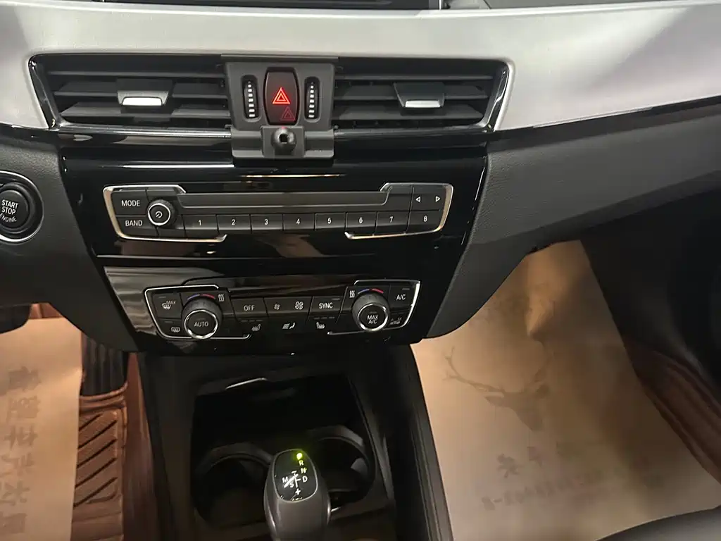 BMW X1 2019 — фото 10