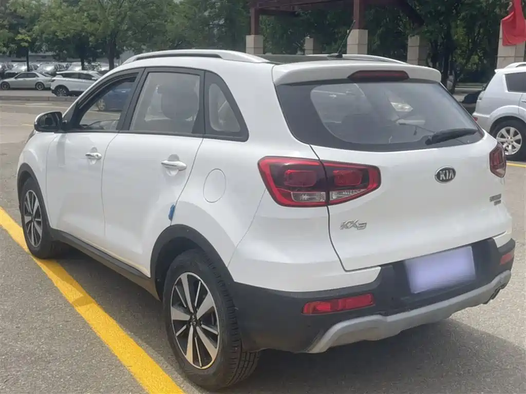 Kia KX3 2017 — фото 8