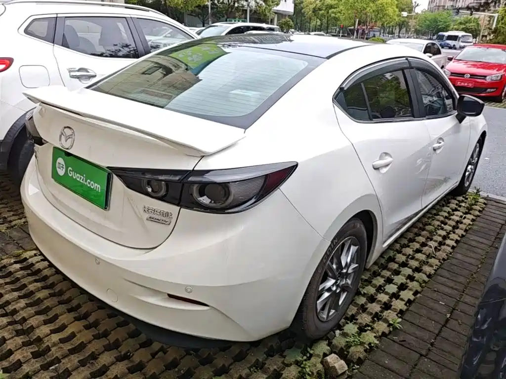 Mazda 3 Axela 2016 — фото 7