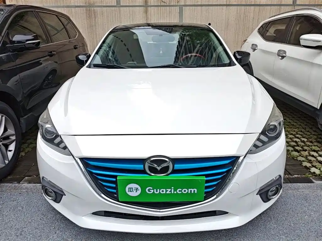 Mazda 3 Axela 2016 — фото 3
