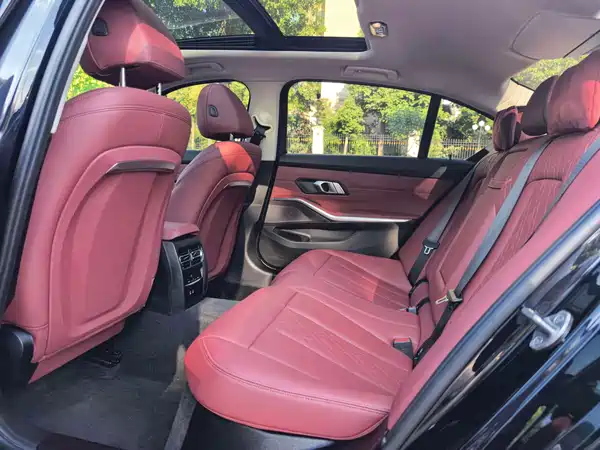 BMW 3 Series 2024