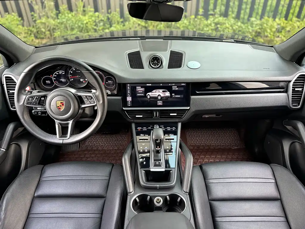 Porsche Cayenne 2019 — фото 15