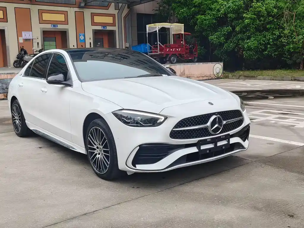 Mercedes-Benz C-Class 2022 — фото 3