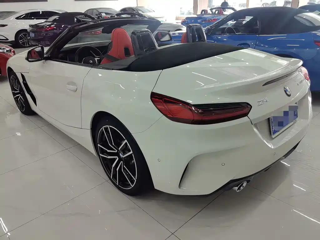 BMW Z4 2023 — фото 12