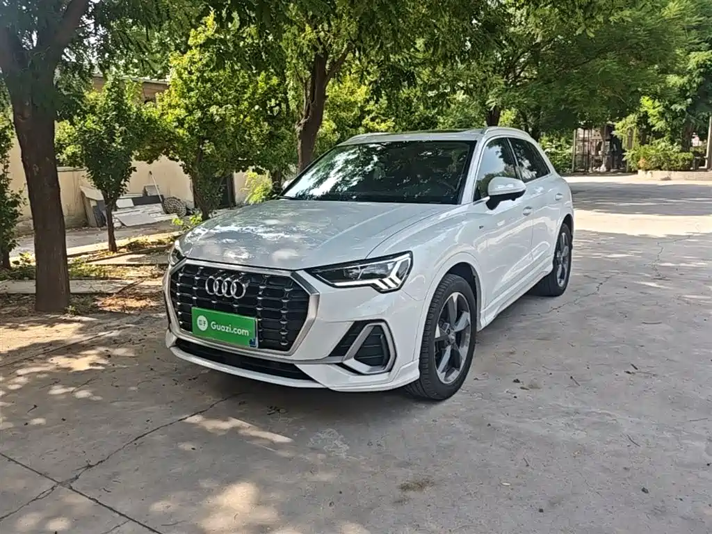 Audi Q3 2020 — фото 2