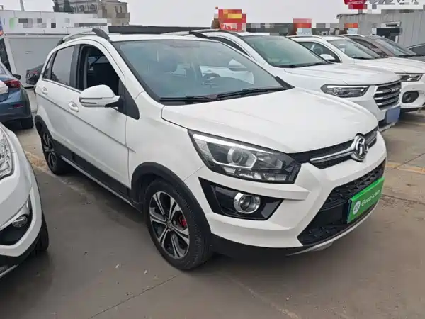 BAIC Shenbao X25 2016