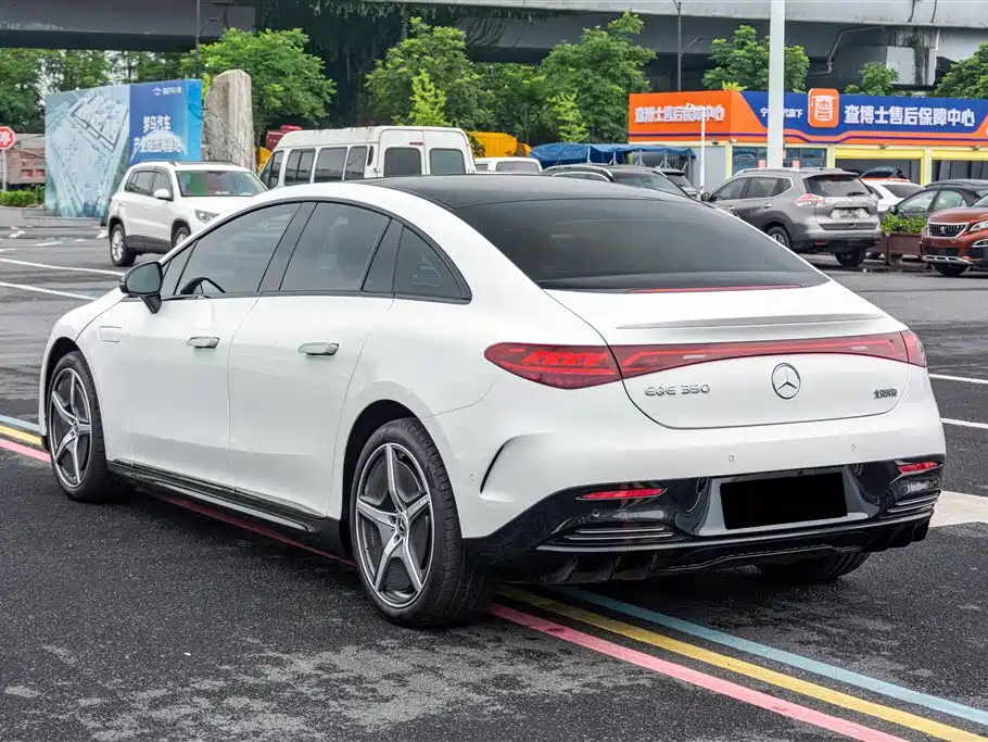 Mercedes-Benz EQE 2025