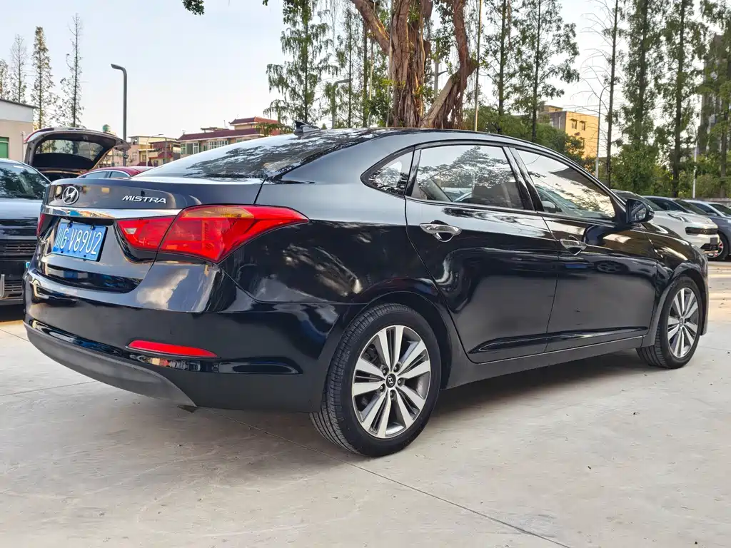 Hyundai Mistra 2016 — фото 12