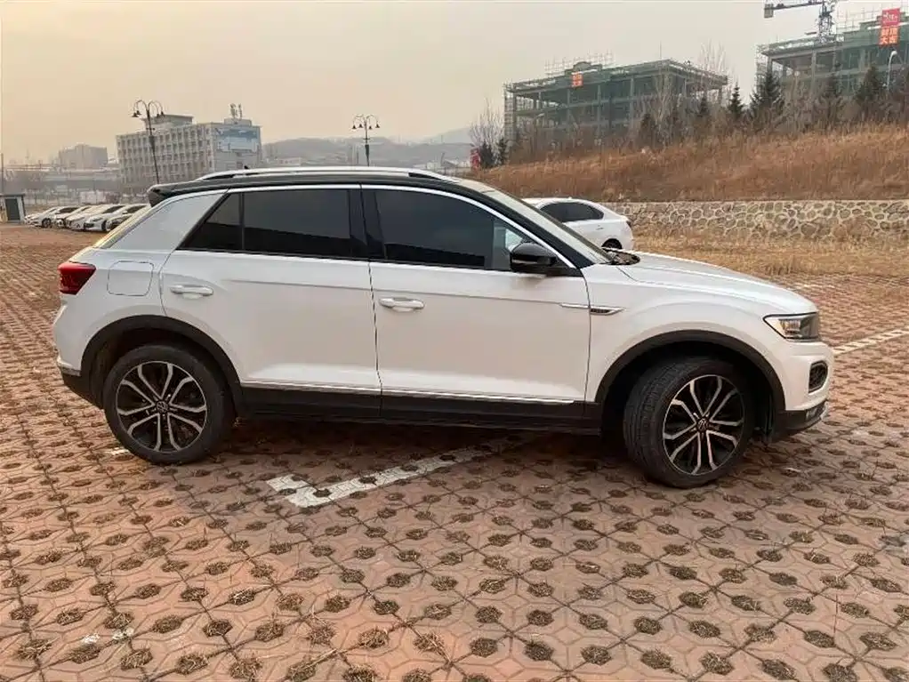 Volkswagen T-Roc 2022 — фото 4